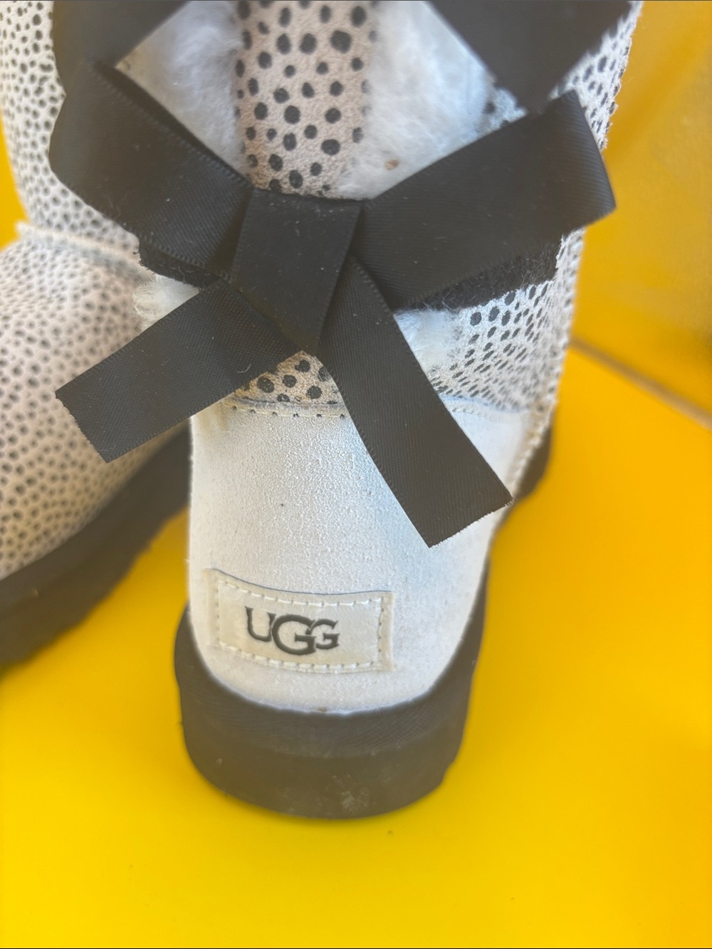 UGG White Faux Fur Lined Speckled Winter Boots - Picture 3 of 7